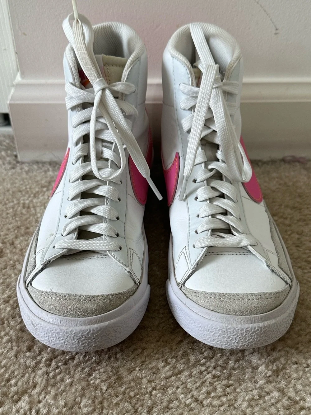 Nike Blazer Mid ‘77 Sneakers with Pink Swoosh